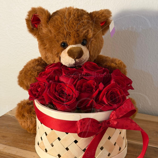 Lovin’ Bear™ – Roses & Teddy Gift Box